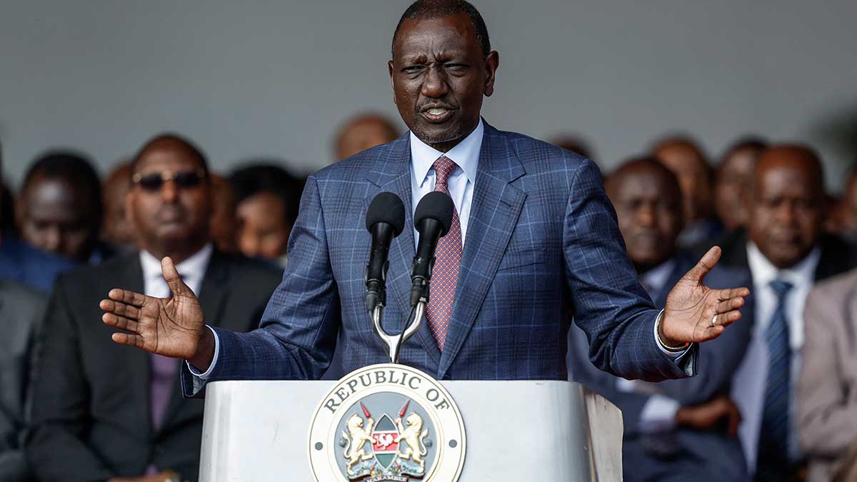 Presidente de Kenia retira proyecto de nuevos impuestos; van 22 muertos por protestas