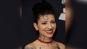Cazzu está en México con su hija Inti; ¿ya reaccionaron a su visita Christian Nodal y Ángela Aguilar?