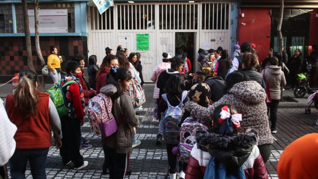 Alumnos de educación básica tendrán cambios en sus boletas. Foto: Cuartoscuro