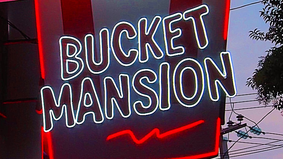 Vive la Bucket Mansion de KFC: gratis, emocionante y delicioso