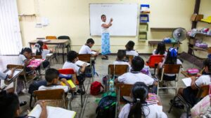 México, en la cola de los que menos invierten en educación, según la OCDE