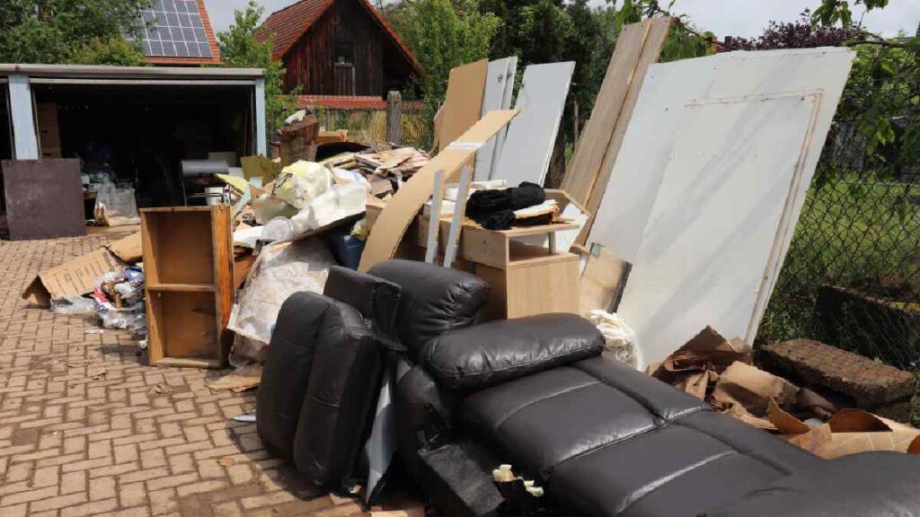 Casa con daños tras inundación