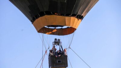 Globo aerostático aterriza de emergencia en Acolman