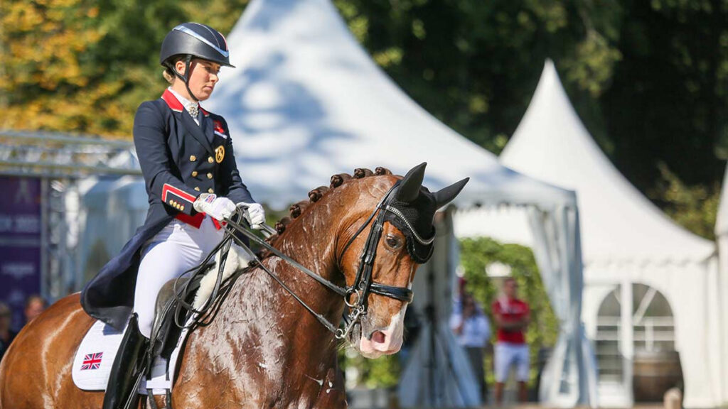 Charlotte Dujardin, fuera de los Juegos Olímpicos de París 2024 por maltrato animal