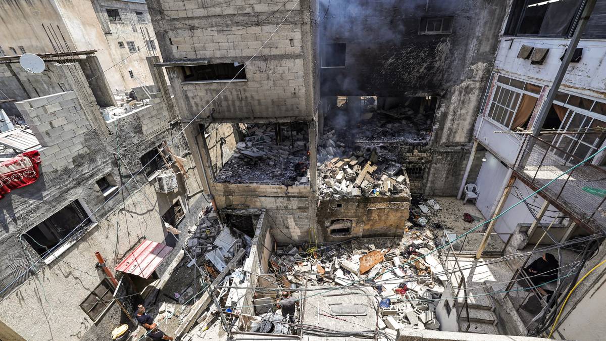 Ejército israelí bombardea Gaza luego del lanzamiento de proyectiles lanzados en su contra