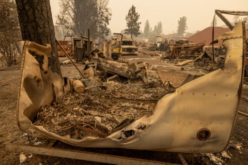 Incendio en California deja estragos y miles de hectáreas devastadas