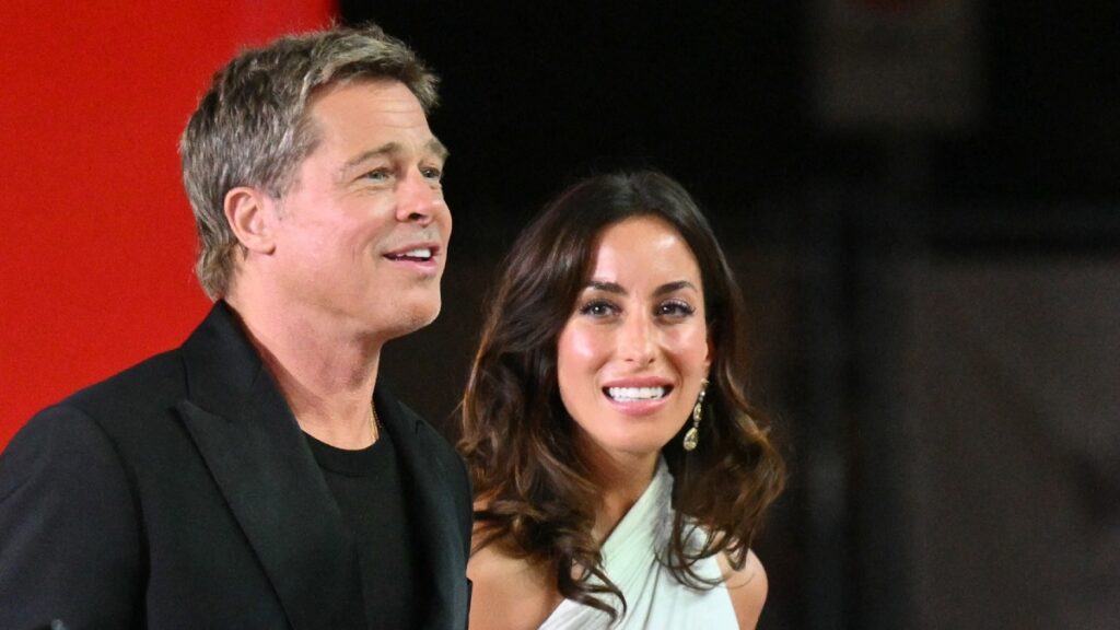 Brad Pitt acudió al festival de Venecia junto a su novia Inés de Ramón,