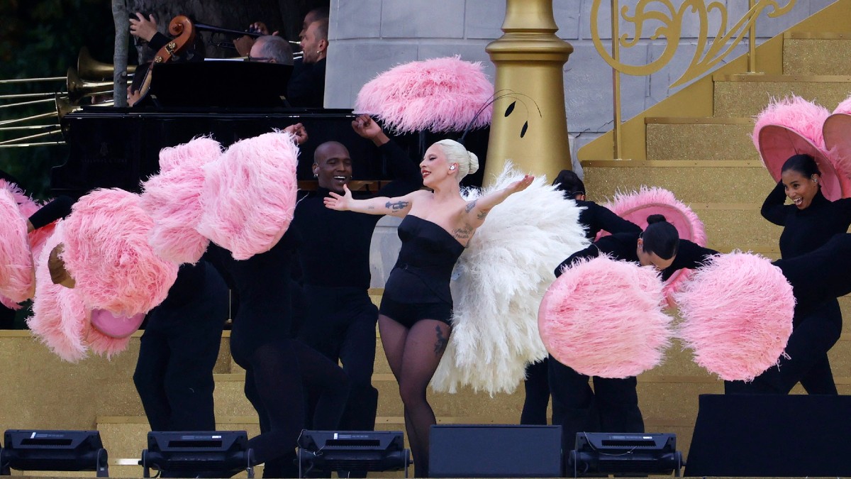 Lady Gaga en la Inauguración de Paris 2024 hace tributo al cabaret