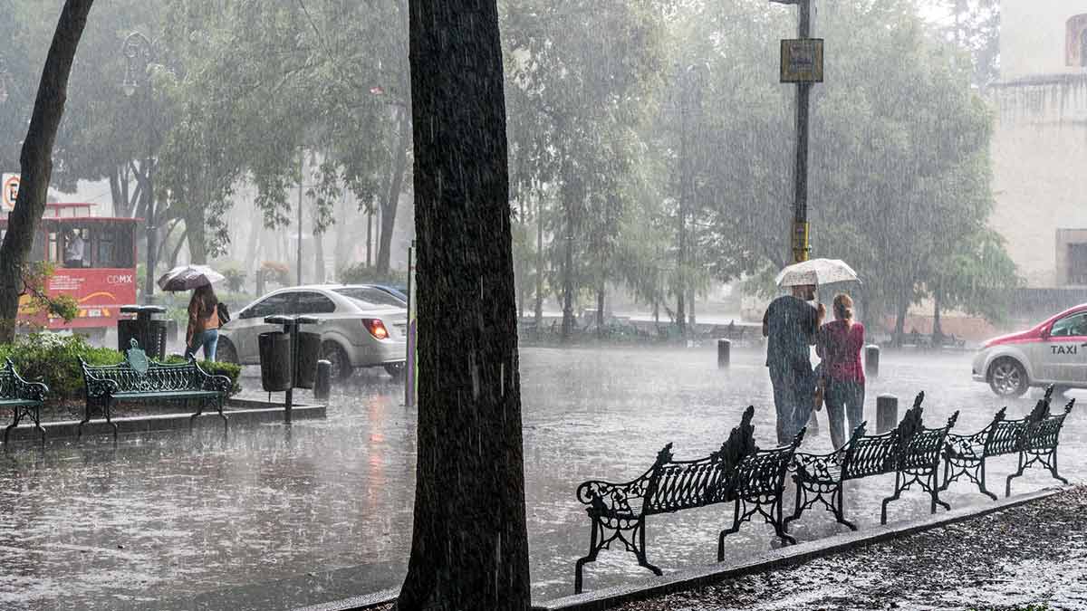 El monzón y la onda tropical 13 generará lluvias y chubascos en gran parte de México