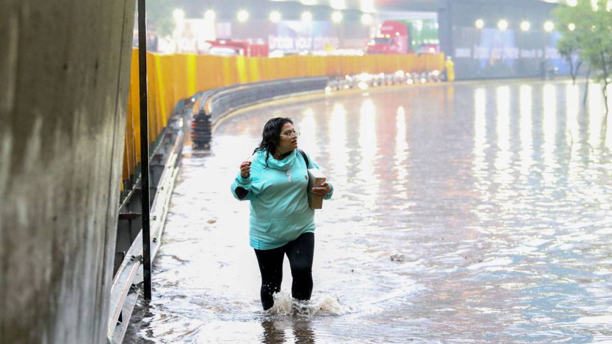 ¡Llueve sobre mojado! CDMX se llena de encharcamientos, Tláhuac una de las más afectadas