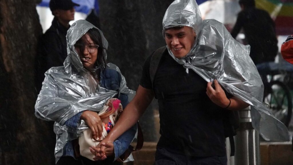 Se esperan lluvias fuertes en la CDMX este lunes 15 de julio.