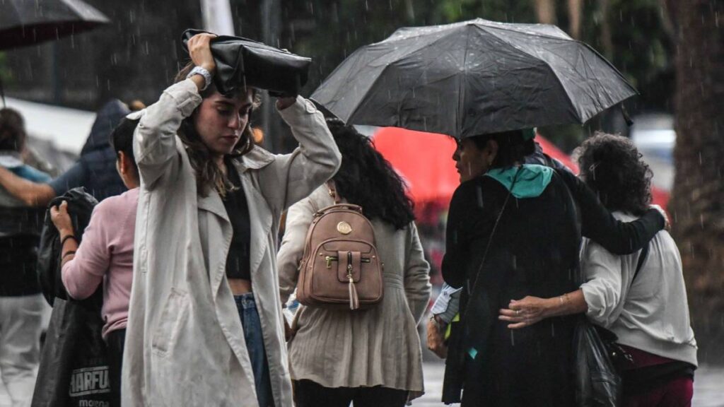 Lluvias puntuales fuertes en CDMX