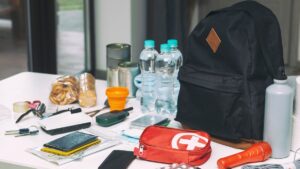 Huracán Erick sube a categoría 2: ¿qué debe contener tu mochila de emergencia?