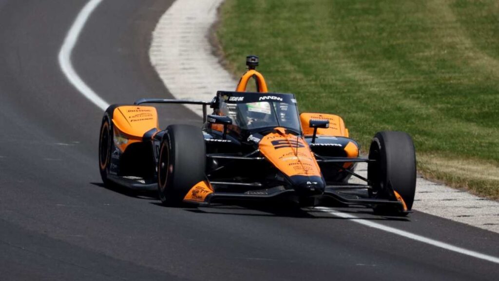 Mexicano Pato O'Ward acaba segundo en carrera de IndyCar y recorta al líder Palou