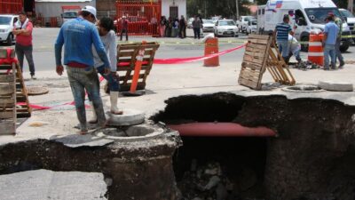 Socavón en Tlajomulco por lluvias en Jalisco; imágenes