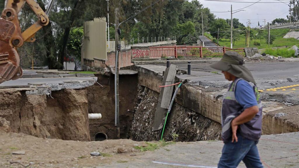 Ya van varios socavones en la ciudad de Guadalajara.