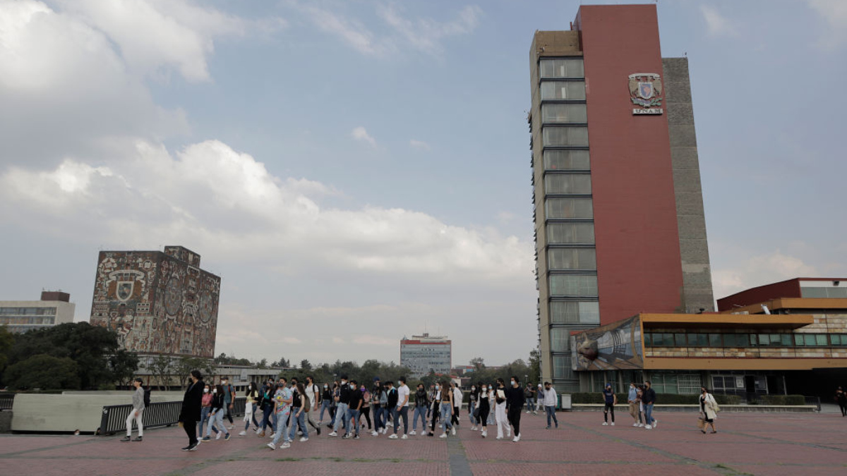 UNAM regresa al uso de cubrebocas ante aumento de COVID-19; da más recomendaciones
