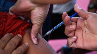 Vacunas y pruebas COVID gratis: ¿dónde y en qué estados se aplican?