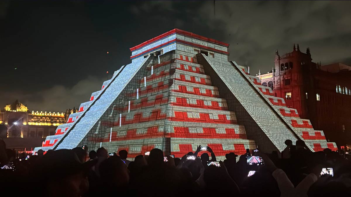 Disfruta en CDMX de videomapping; se proyecta sobre la réplica de la pirámide de Kukulkán