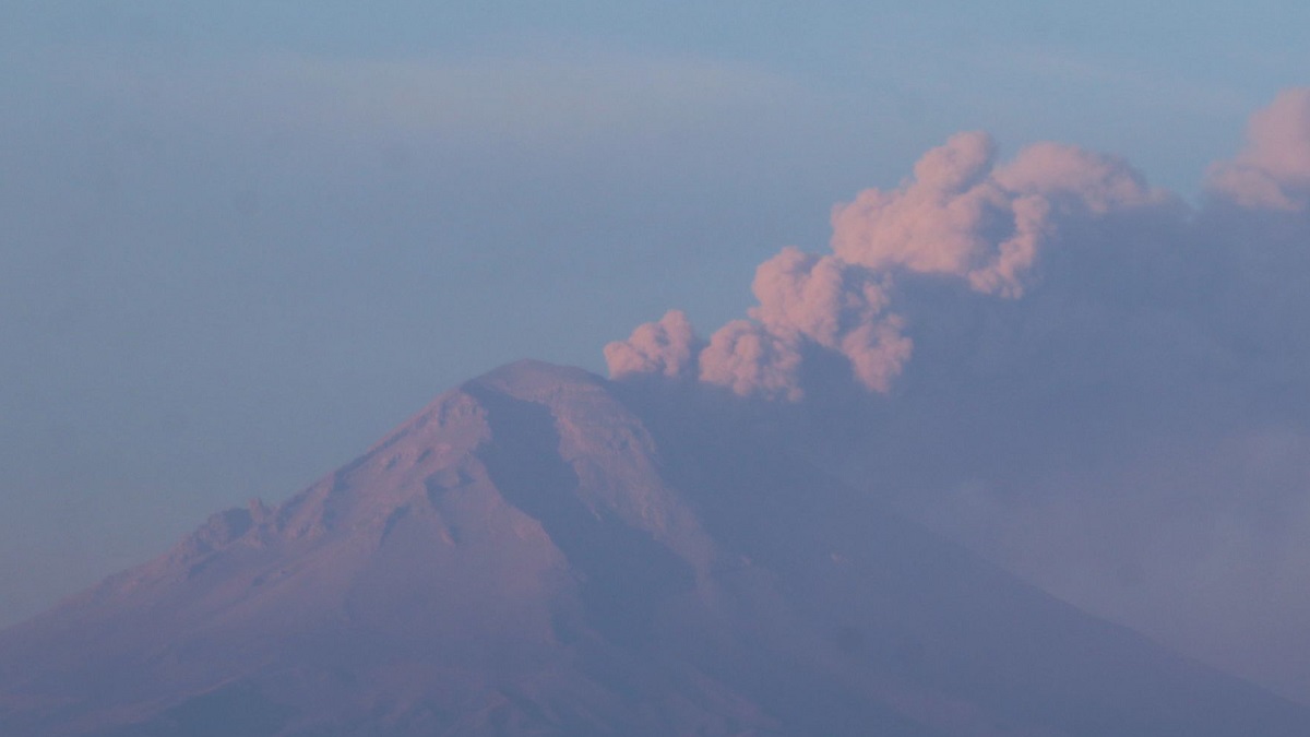 Popocatépetl en acción: lluvias no detienen su furia volcánica; imagen