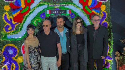 Tim Burton y elenco de Bettlejuice, Bettlejuice