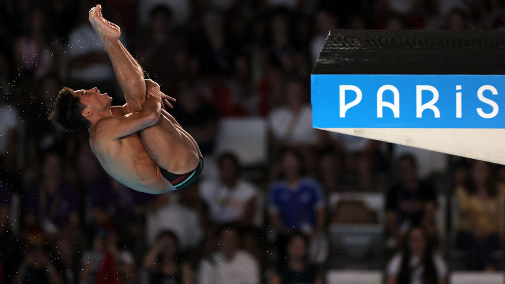 Randal Willars se queda cerca del podio en la final de plataforma de 10m