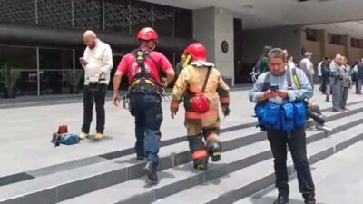 Desalojaron Cámara de Diputados por alerta sísmica.