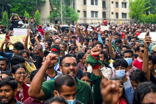 Protestas en Bangladesh han dejado al menos 300 muertos