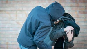 Alumnos golpean al director del CBTIS 78 en Altamira; autoridades investigan: VIDEO