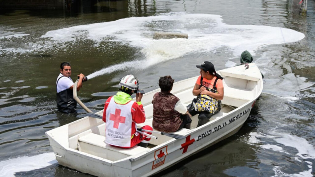 Edomex atiende inundaciones