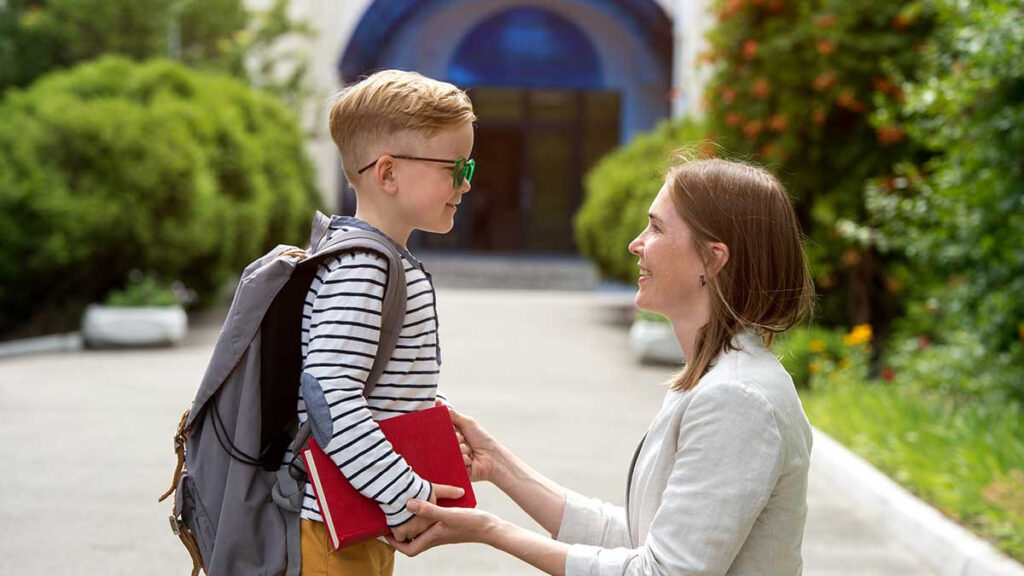 7 consejos para que tu hijo se adapte a sus nuevos compañeros en el regreso a clases