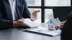 Infonavit: Esta es la edad máxima para solicitar un crédito en 2025