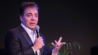 Cristian Castro se da otra oportunidad en el amor.