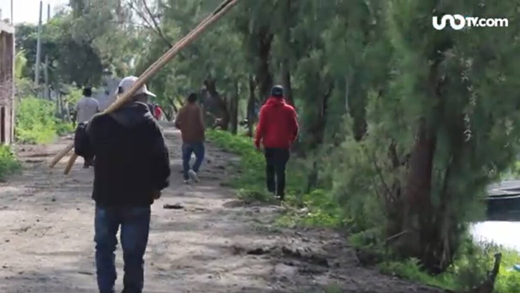 Pobladores de Cuitzeo en crisis