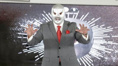 El Hijo del Santo se quitó la máscara en TV. Foto: Cuartoscuro