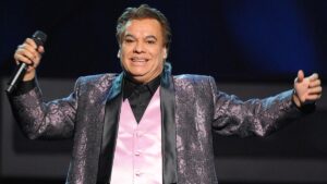 Juan Gabriel: Recordando al “Divo de Juárez” en su aniversario luctuoso