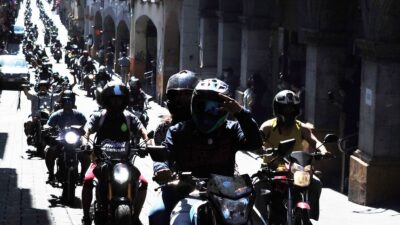 motociclista-se-pasa-caseta-en-cuernavaca-y-atropella-a-cajero