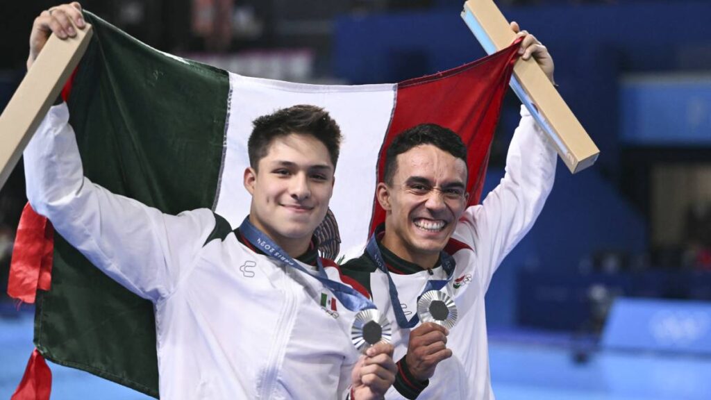 “Ganamos”, las primeras palabras de Osmar Olvera y Juan Celaya tras ganar la plata en Paris 2024