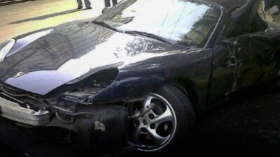 Porsche provoca volcadura en Polanco; reportan heridos