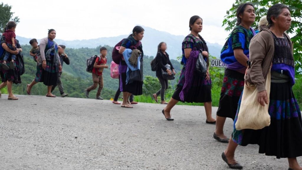 Regresan a casa habitantes de La Esperanza en Chenalhó, Chiapas