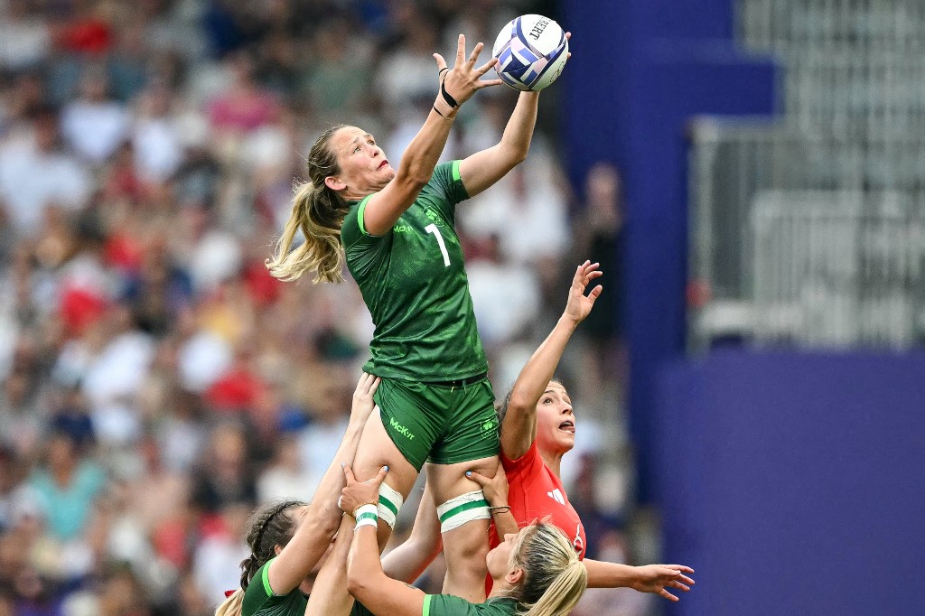 Así se ve un "line-out" en el rugby - Foto: AFP