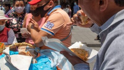 Tlaxcala busca romper el Récord Guinnes de tacos de canasta