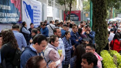 Trabajadores del Poder Judicial de la Federación hacen un paro de labores