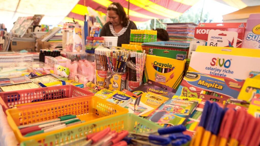 Ferias de útiles escolares para el Regreso a clases.