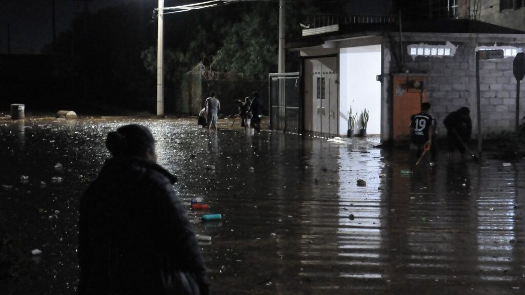 Valle de Chalco: inundación por tormenta deja varias colonias bajo el agua