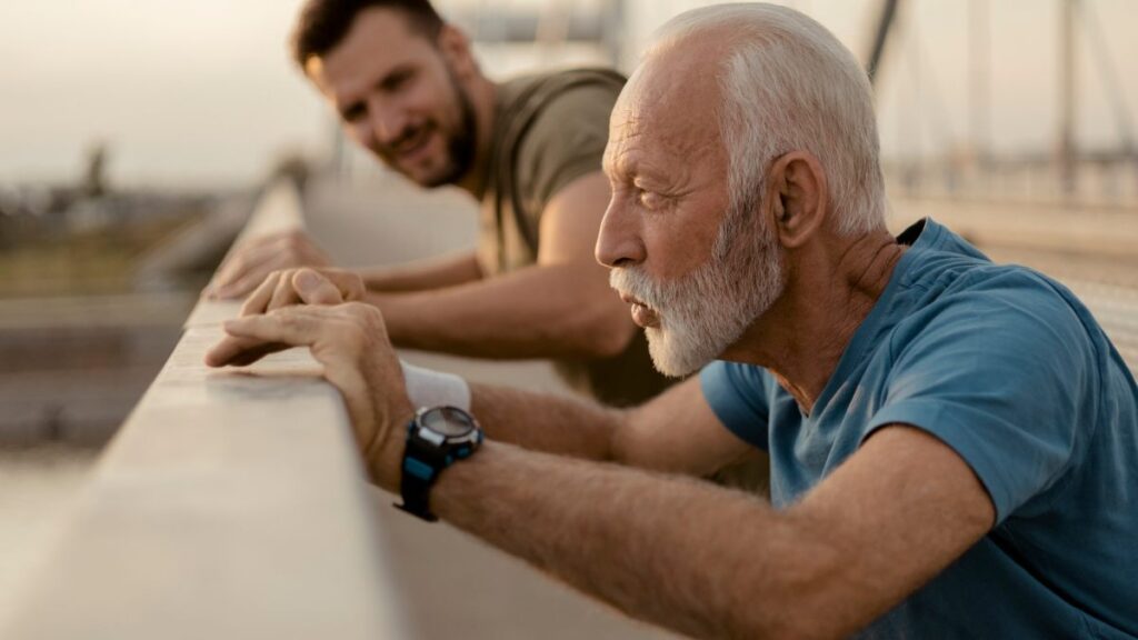 Abuelitos sorprenden por rutinas de ejercicio