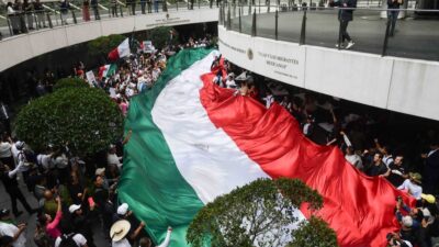 Avanza la Reforma Judicial en el Senado a pesar de las manifestaciones