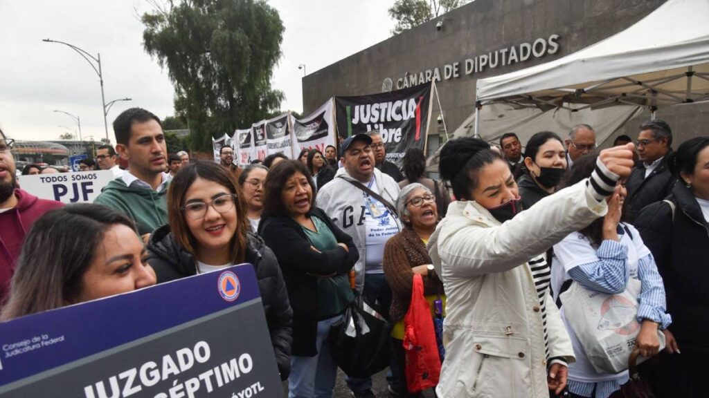 Bloqueo por trabajadores del Poder Judicial en la Cámara de Diputados