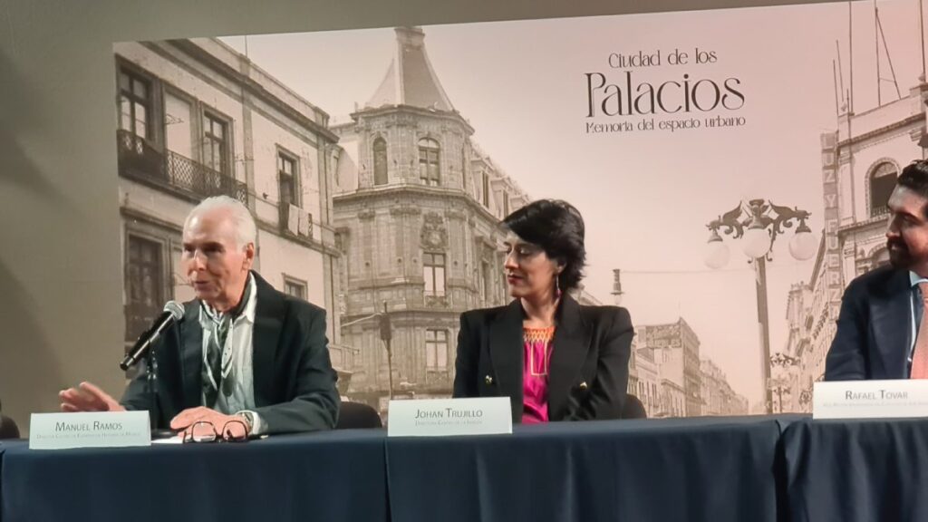 Exposición Ciudad de los palacios: Memoria del espacio urbano