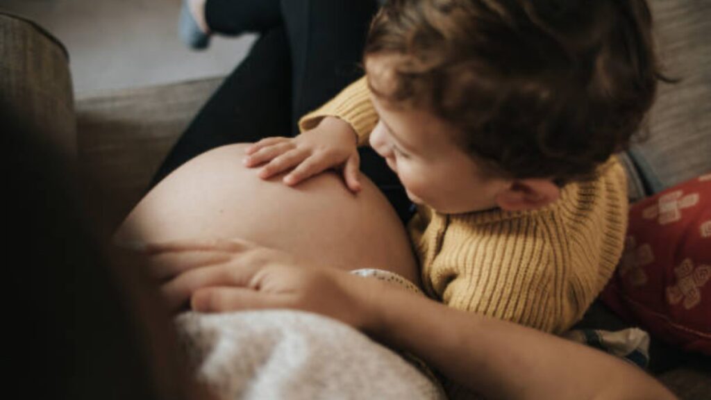 Separar cada embarazo reduce la mortalidad materna e infantil